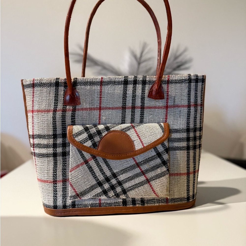 Tote Bag with raffia and Pu leather Classic,handmade from Madagascar’s Art.